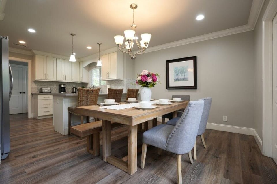 House, Multiple Beds, Pool Access, Pool View (Destination #39) | Dining