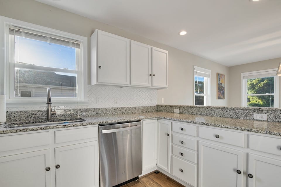Whip up something delicious in the fully-equipped Kitchen with modern amenities and appliances!