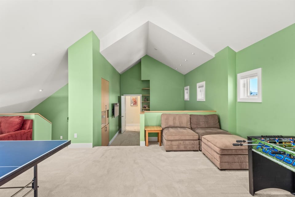 Huge rec room
