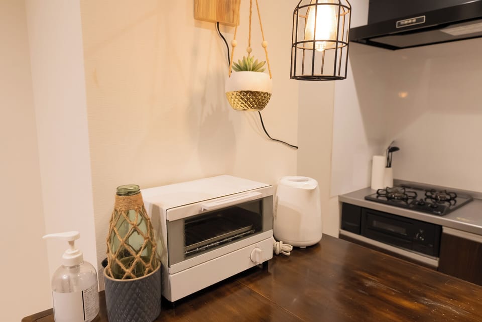 Basic Villa | Private kitchen | Full-size fridge, microwave, stovetop, toaster oven