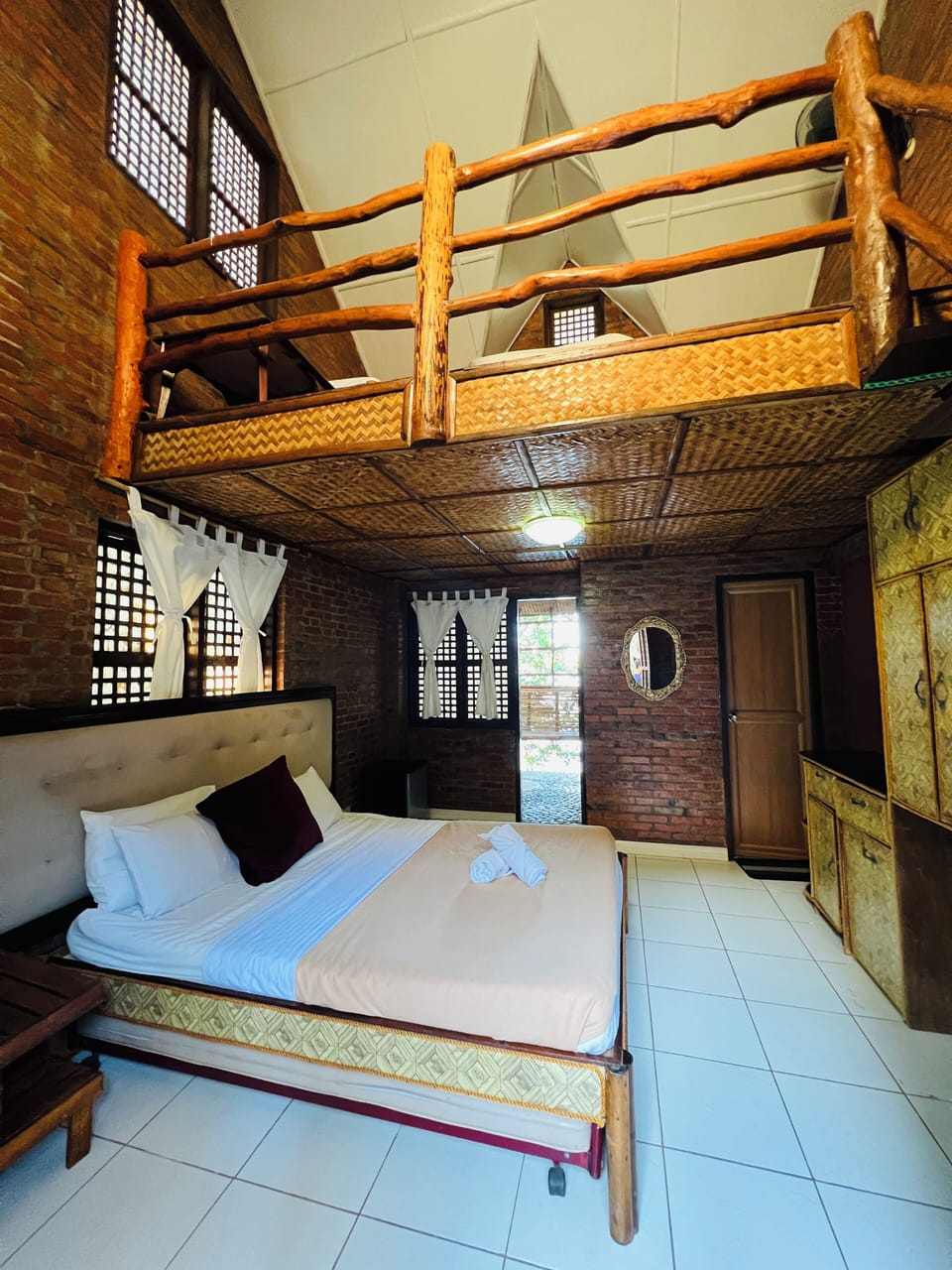 Signature Villa, Partial Ocean View | Soundproofing, bed sheets
