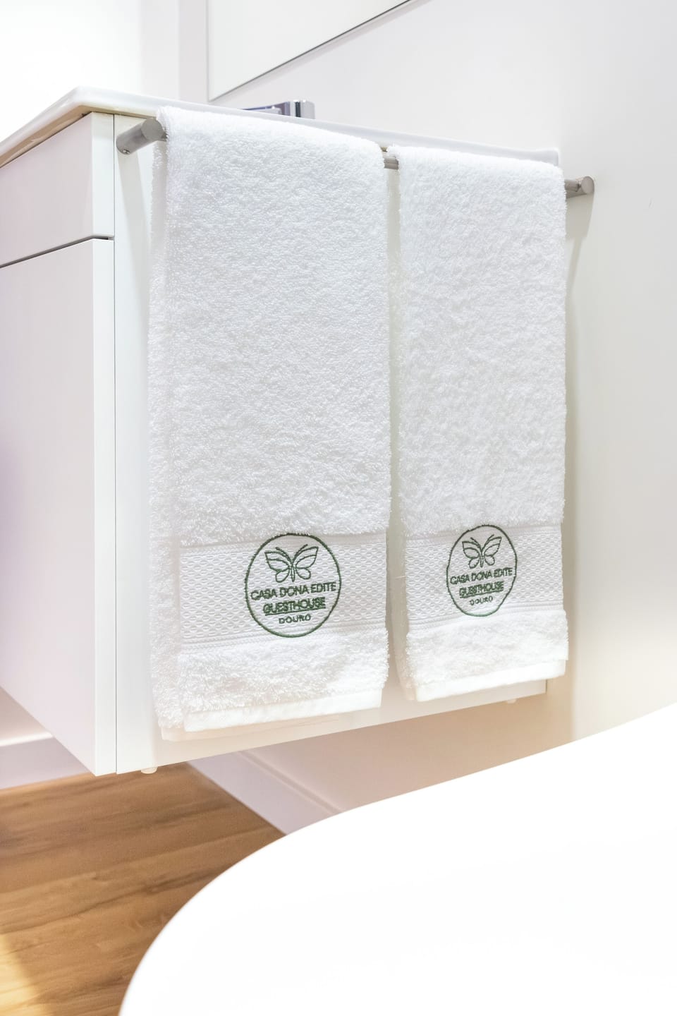 Comfort Double Room, Balcony, Vineyard View (a) | Bathroom | Hair dryer, soap, shampoo, toilet paper