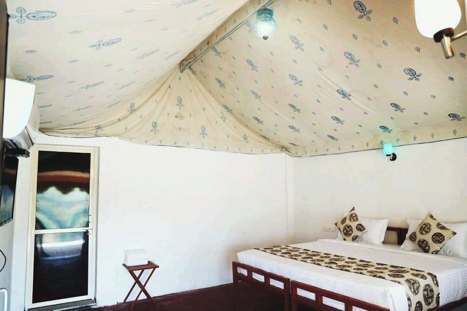 1 bedroom, in-room safe, WiFi (free)