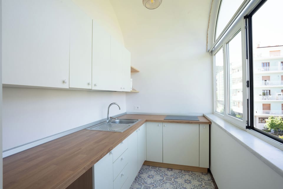 Premium Room | Private kitchen | Full-size fridge