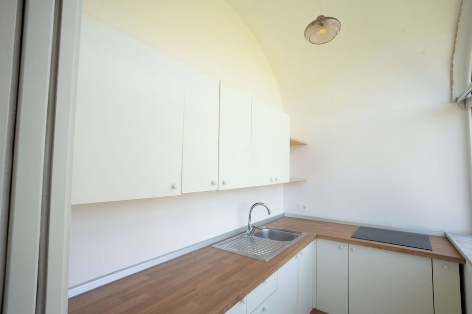 Premium Room | Private kitchen | Full-size fridge