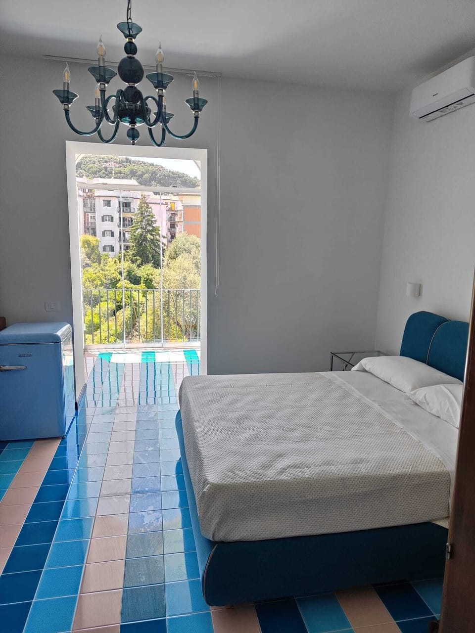 Deluxe Quadruple Room | In-room safe, individually furnished, blackout drapes, free WiFi