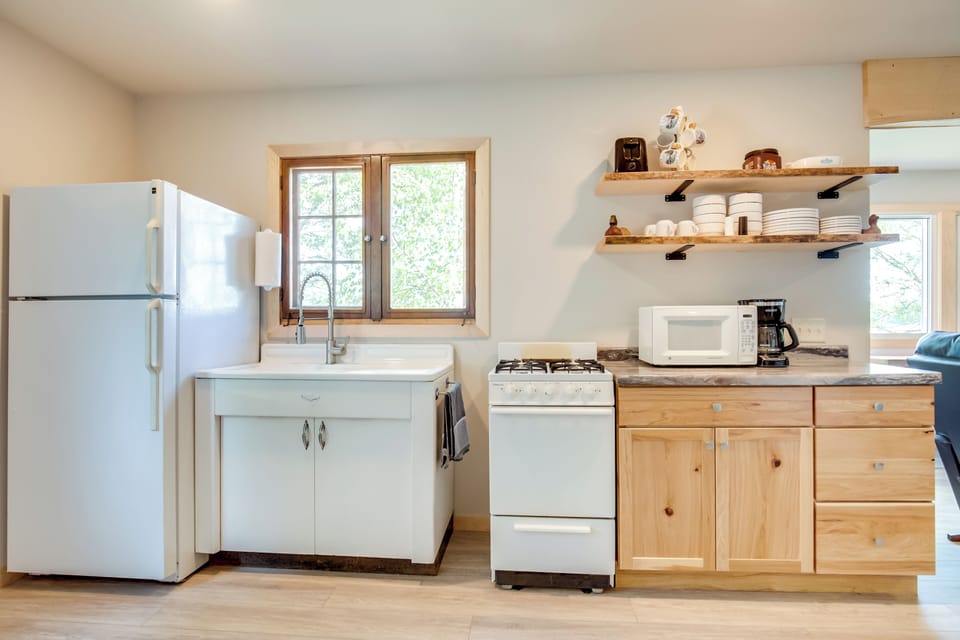 House (2 Bedrooms) | Interior