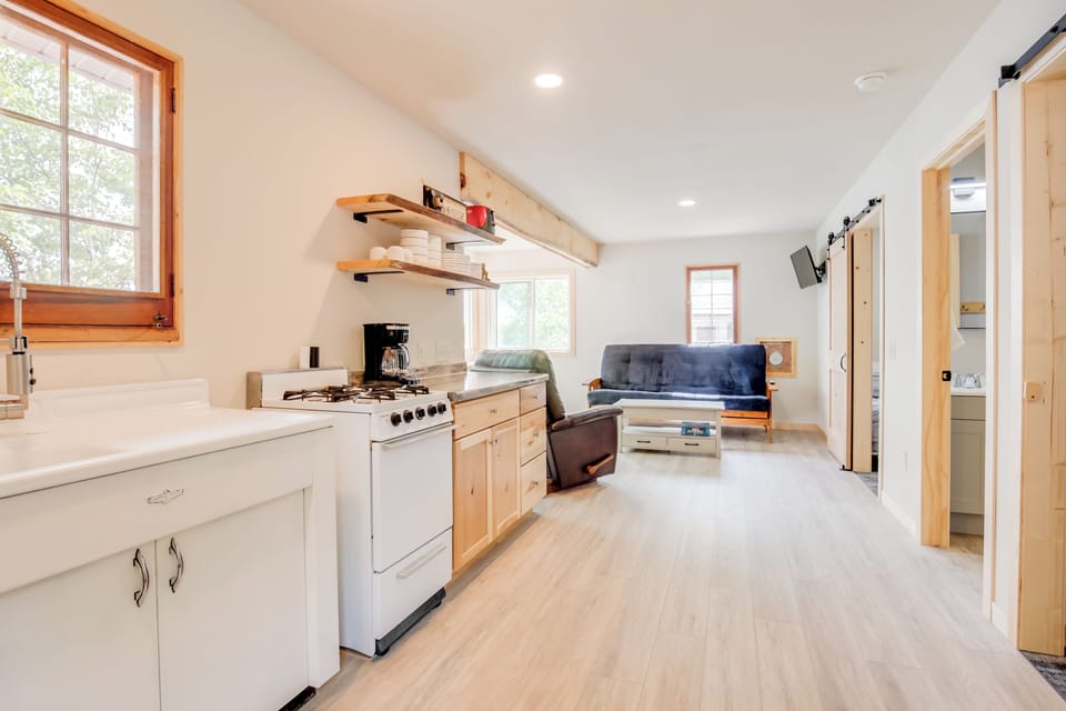 House (2 Bedrooms) | Interior