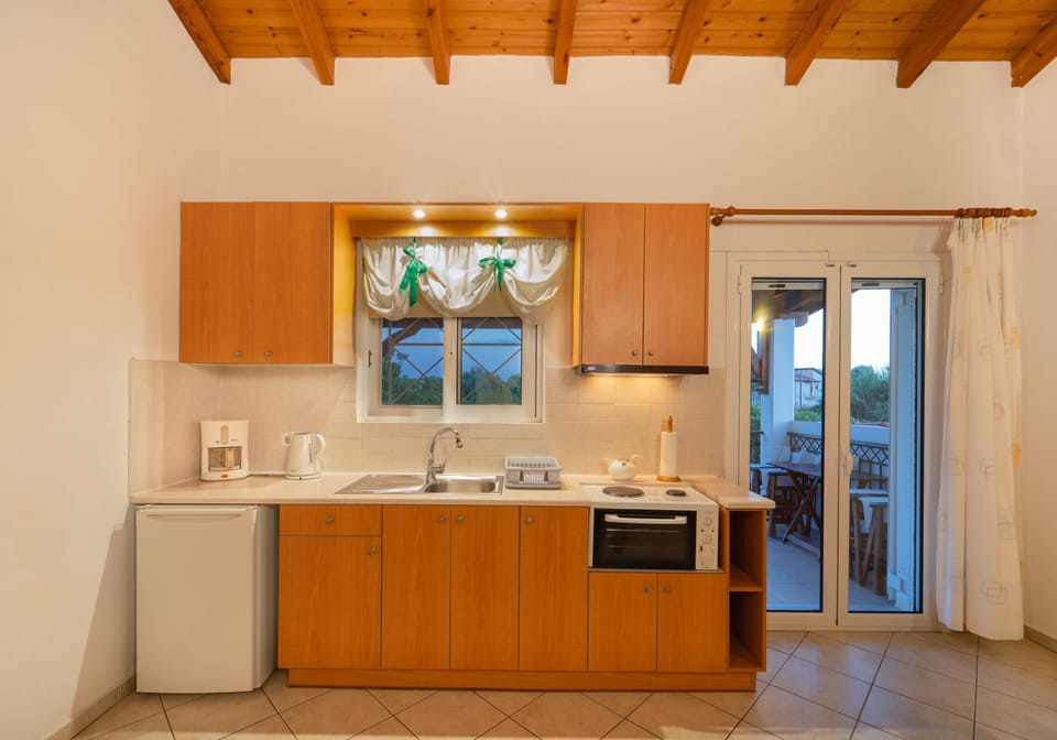 Studio | 8 bedrooms, soundproofing
