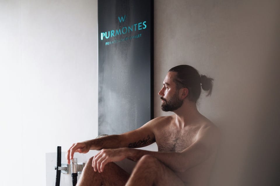 Couples treatment rooms, sauna, hot tub, steam room, body treatments