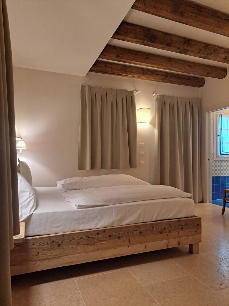 Deluxe Double or Twin Room, Garden View | Free WiFi, bed sheets