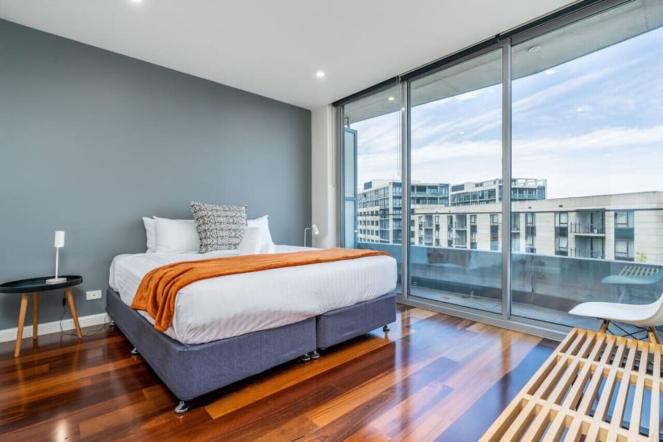 Relax in our elegant king-size bed, complete with freshly laundered sheets. Enjoy the luxury of professionally cleaned linen for a truly comfortable and inviting stay.