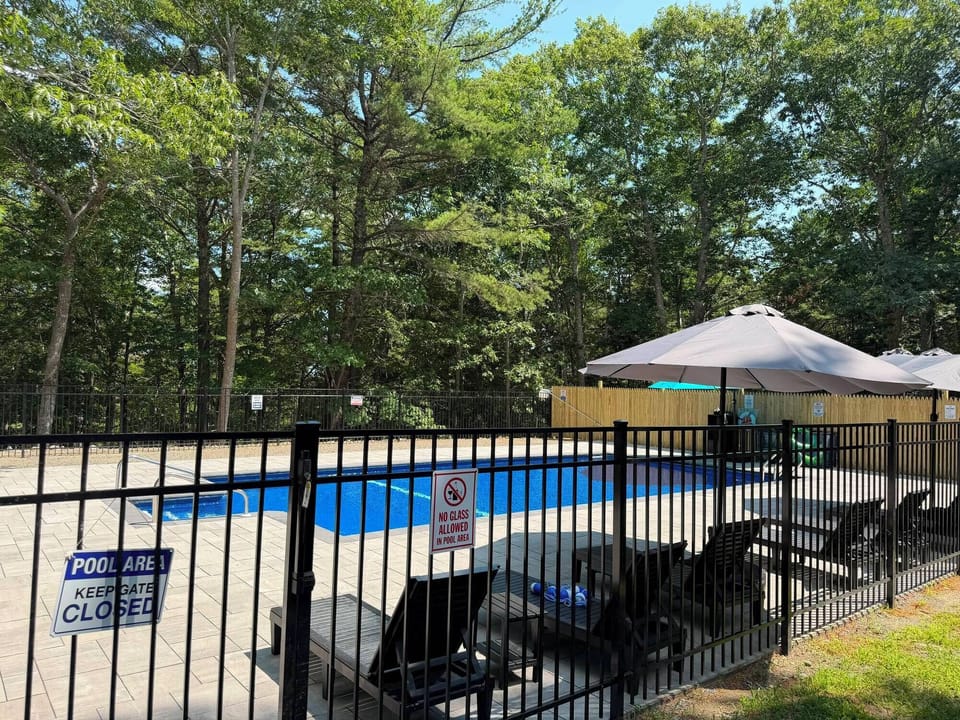 pool201