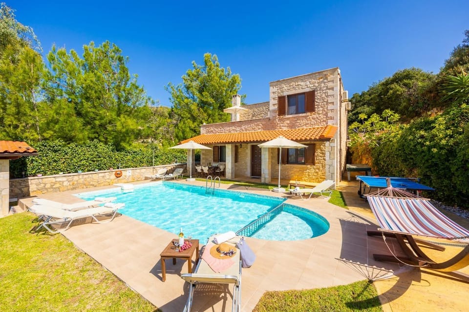 Beautiful villa with private pool and terrace with sea views