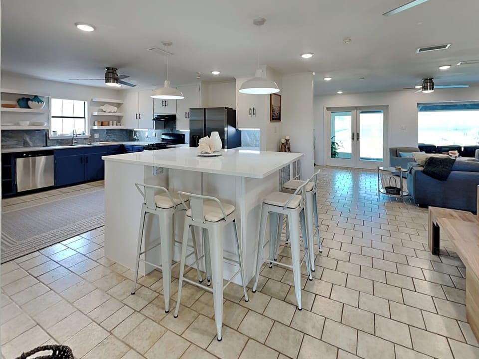 House (4 Bedrooms) | Miscellaneous