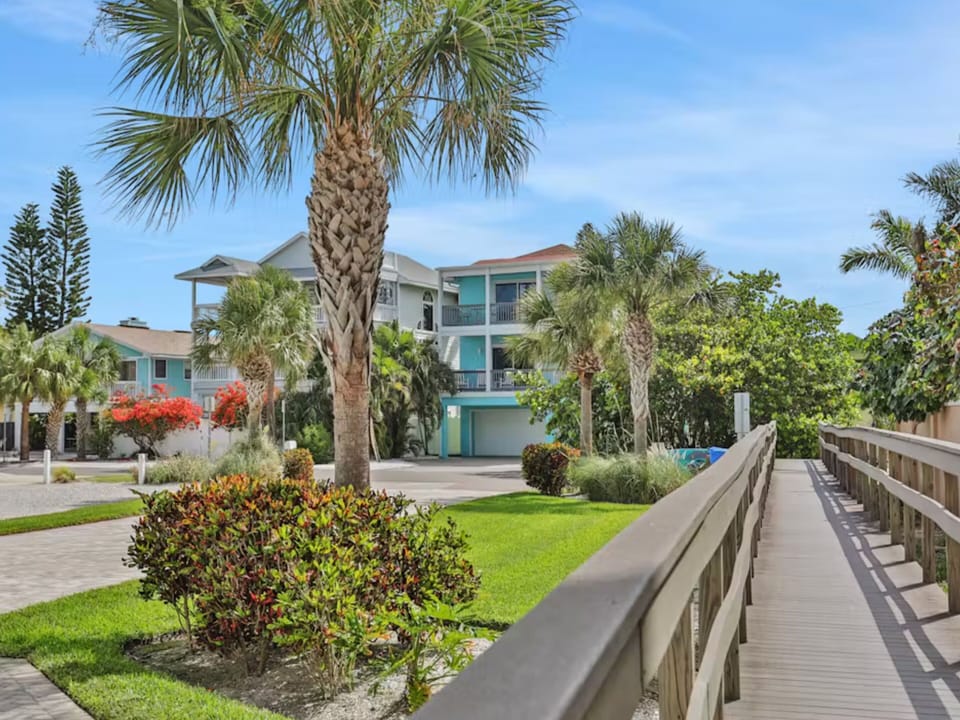 House (3 Bedrooms) | Property amenity