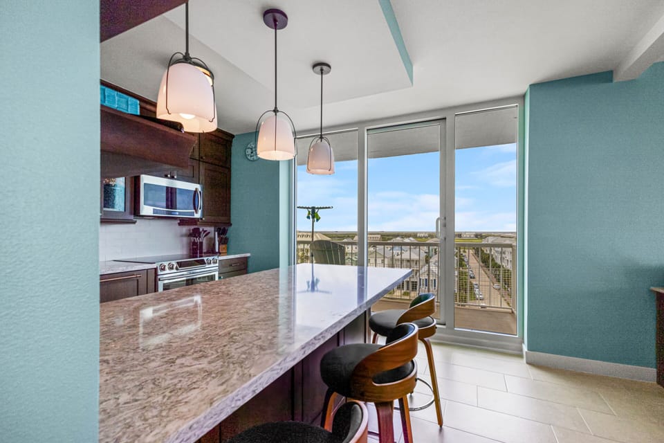 Condo (3 Bedrooms) | Property amenity