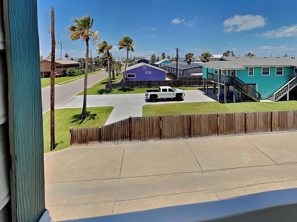 Studio (2 Bedrooms) | Miscellaneous
