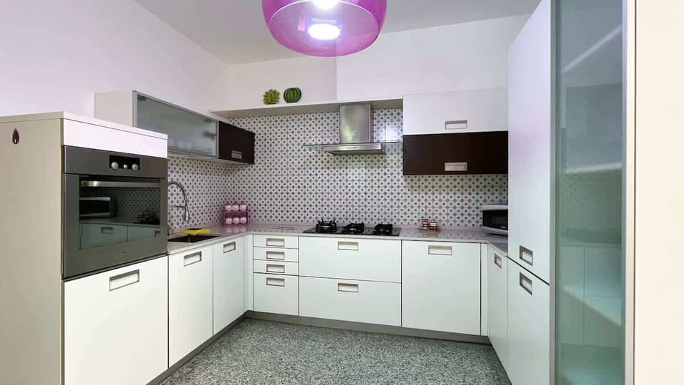 Bright and modern kitchen complete with everything