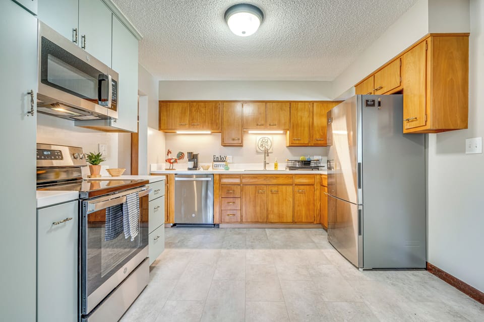 Kitchen | Keurig Coffee Maker | Cooking Basics | Main Level