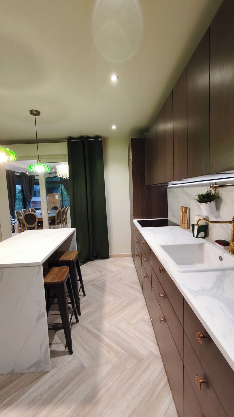 Private kitchen