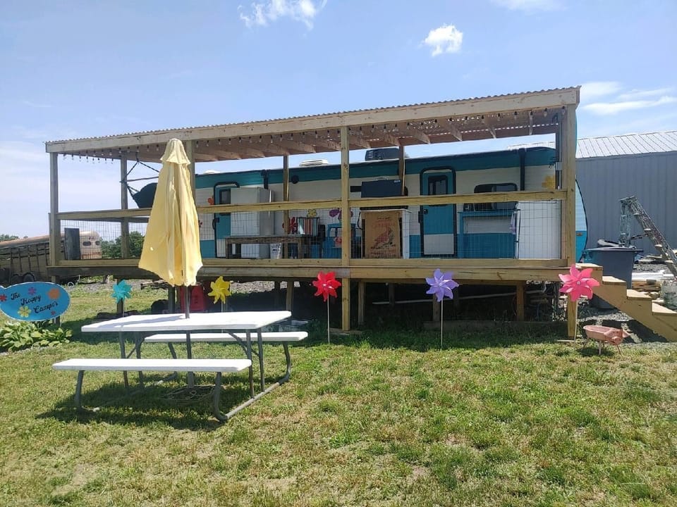 Full covered deck with outdoor kitchen.