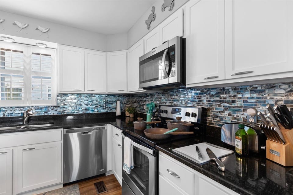 Gorgeous bright updated kitchen!