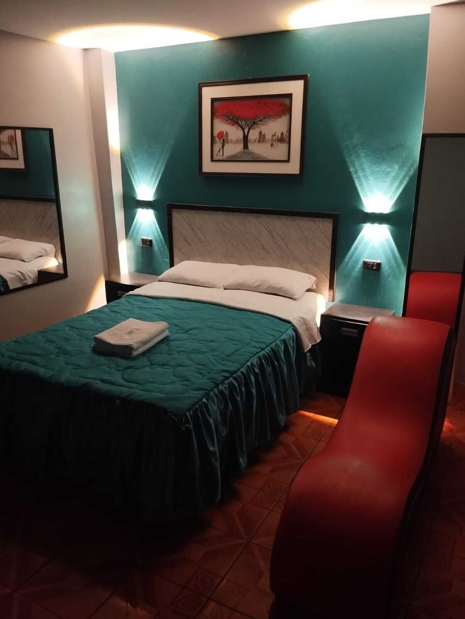 Traditional Room, 1 Double Bed, Non Smoking, Private Bathroom | Down comforters, laptop workspace, free WiFi