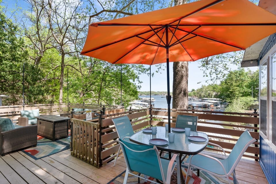 Start your morning or wind down your evening on the deck with lake views and fresh air.