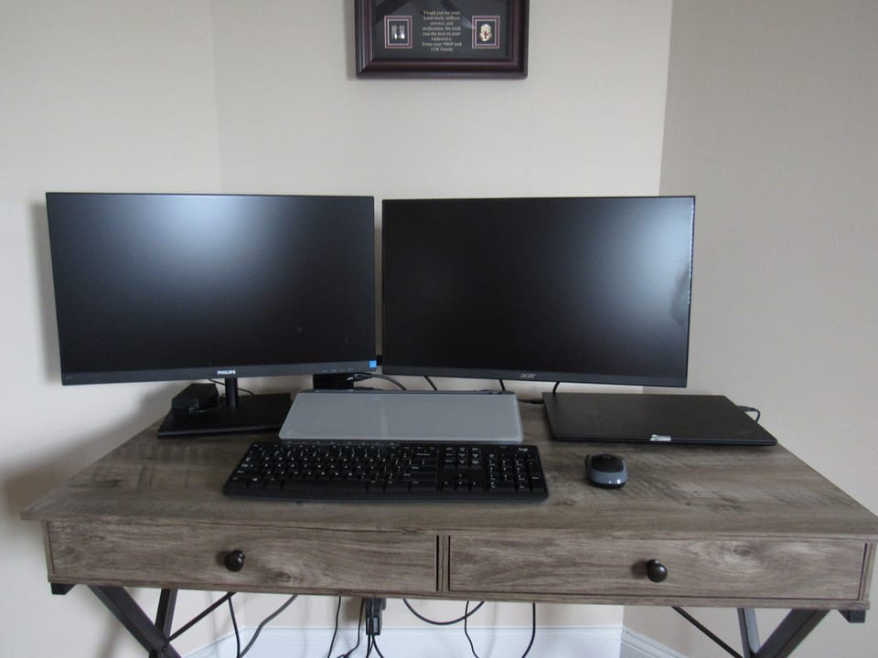 Monitor hookups available in Master living room