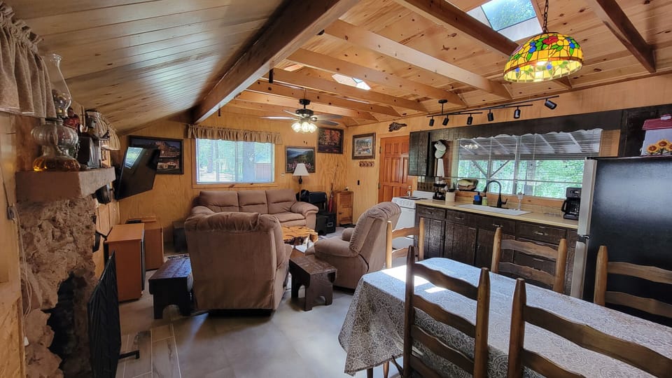 Family/Kitchen