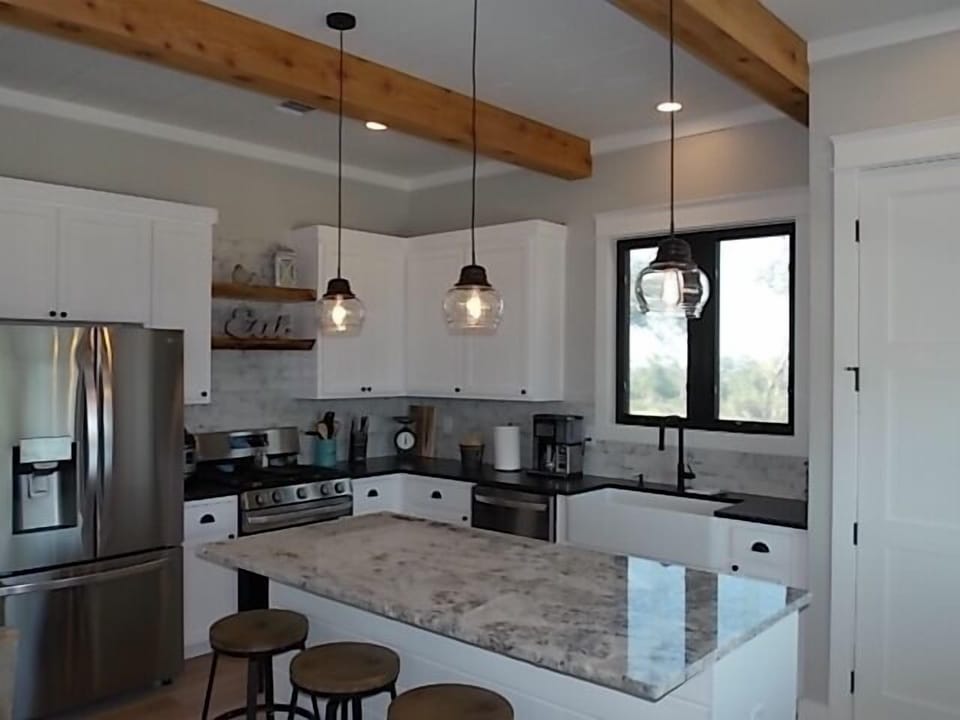Full kitchen (2)