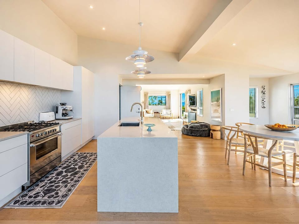 Open Plan Kitchen, Dining and Living Area
