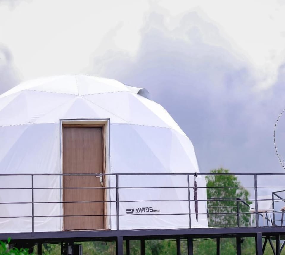 Luxury Room, Balcony, Hill View | Desk, laptop workspace, free WiFi