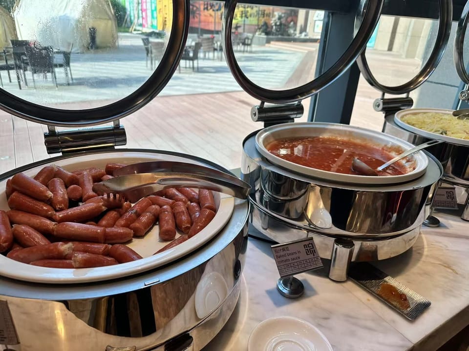Daily buffet breakfast for a fee