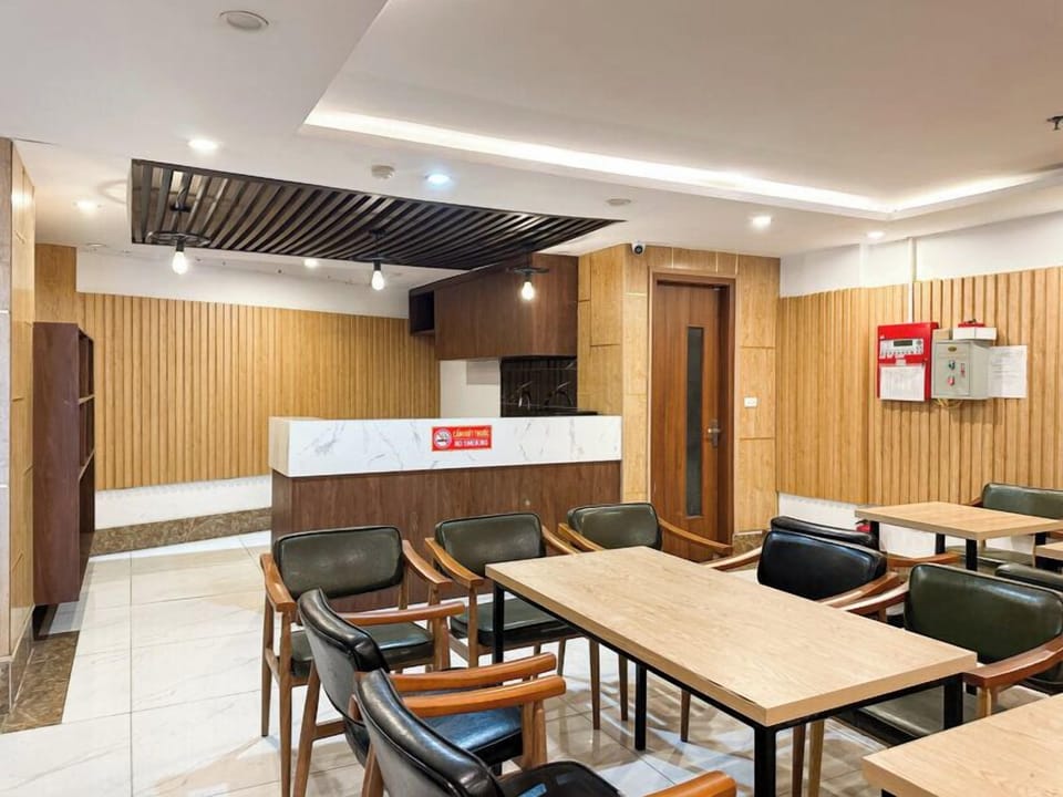 Free daily local cuisine breakfast