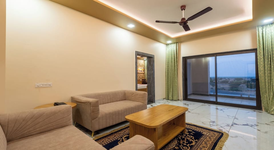 Presidential Studio Suite | Living area