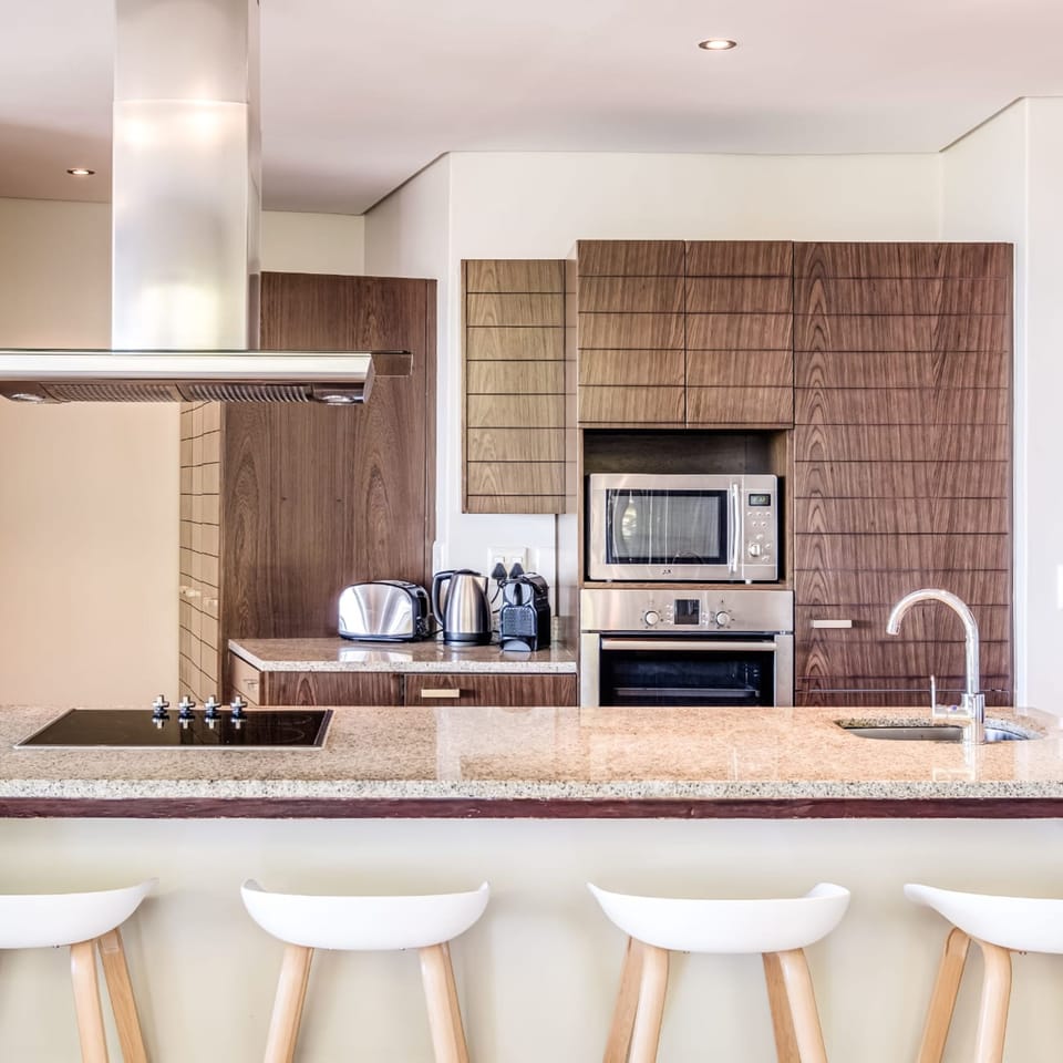House | 2 bedrooms, desk, Internet