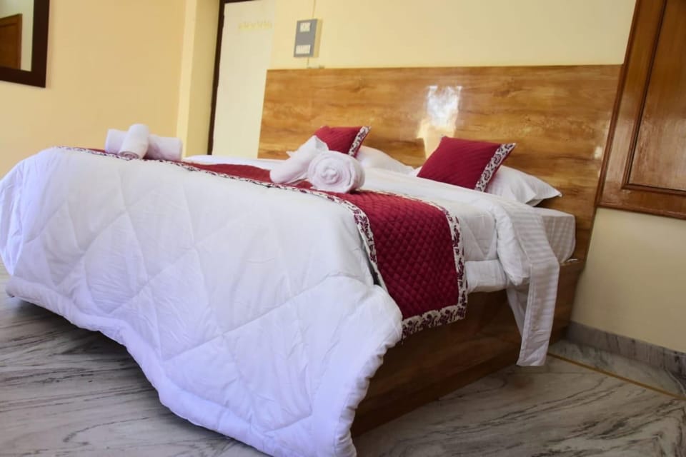 In-room safe, desk, laptop workspace, free WiFi