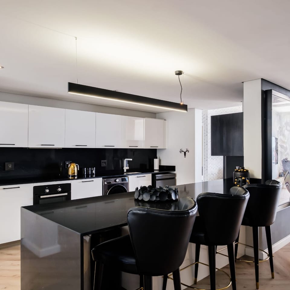 House | 2 bedrooms, iron/ironing board, Internet