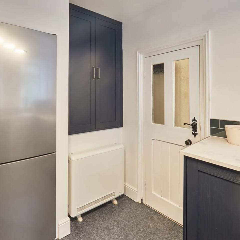 House | 2 bedrooms, iron/ironing board