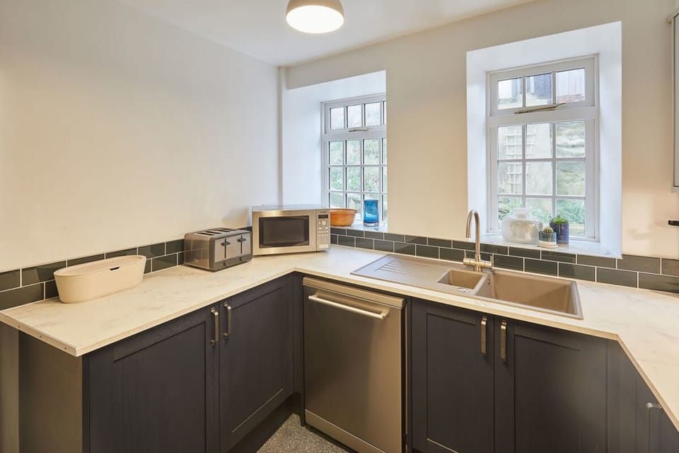 House | 2 bedrooms, iron/ironing board