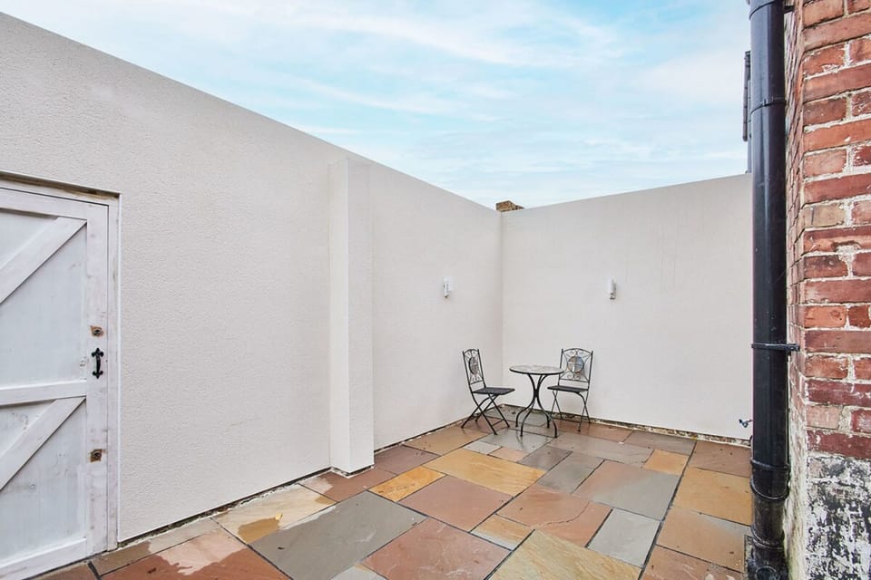 House | 3 bedrooms, iron/ironing board