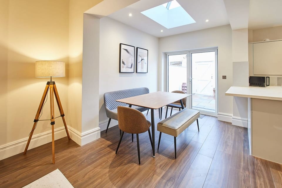 House | 3 bedrooms, iron/ironing board