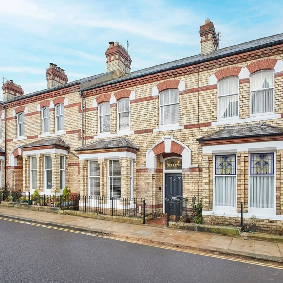 House | 3 bedrooms, iron/ironing board
