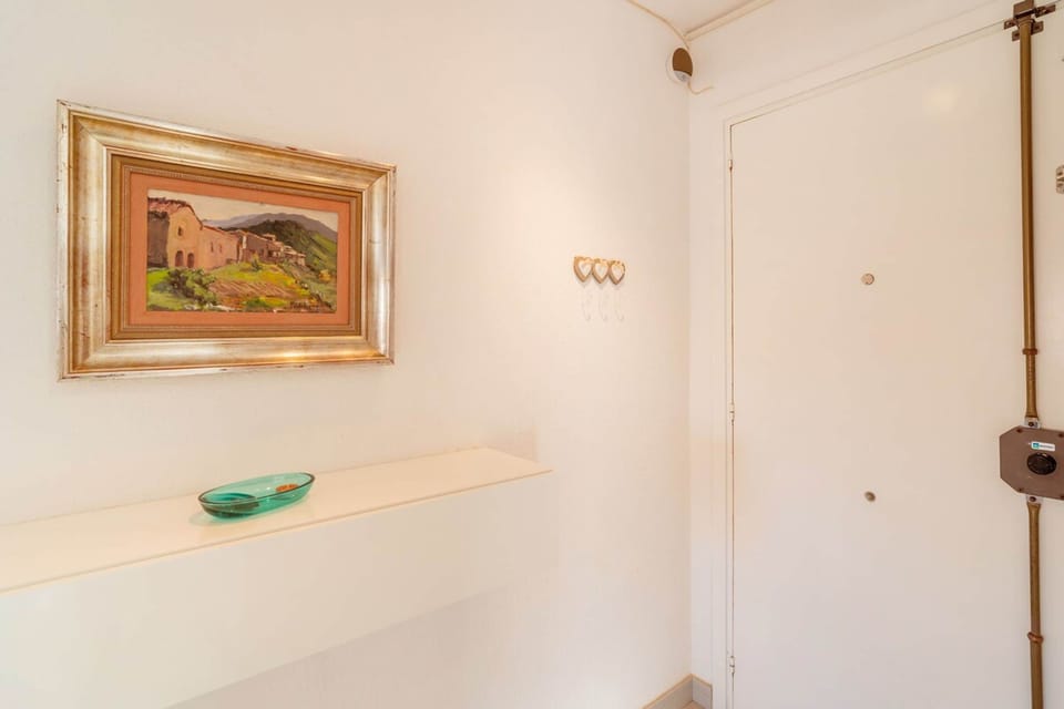 House | 2 bedrooms, iron/ironing board, high-speed internet