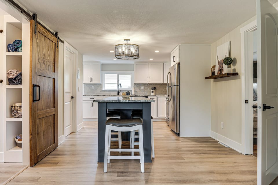 House (2 Bedrooms) | Interior