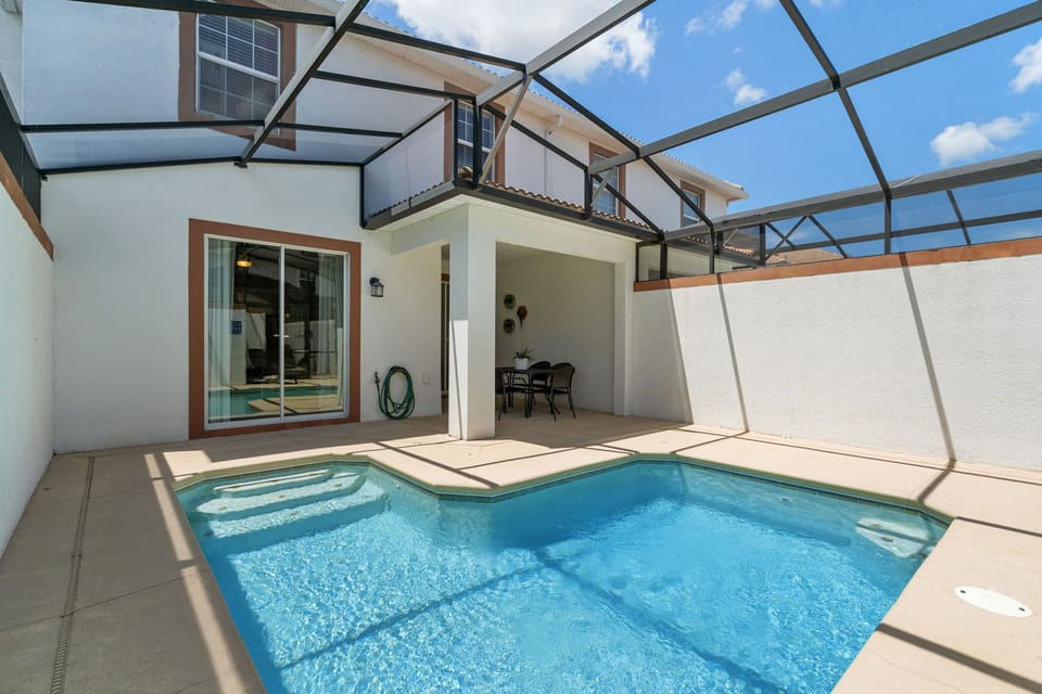 Private pool
