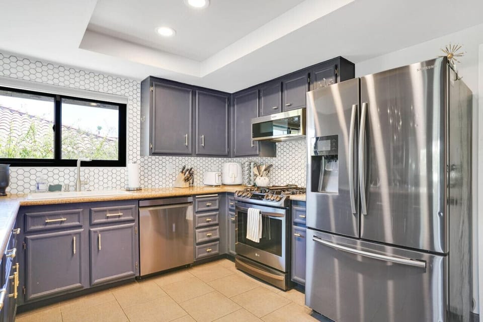 Fully stocked kitchen