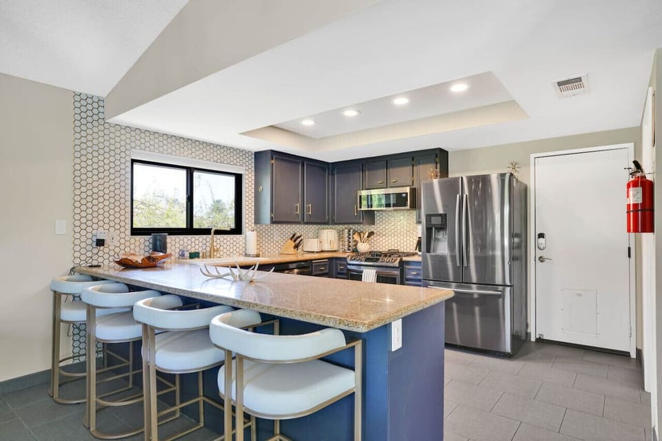 Counter top with seats
